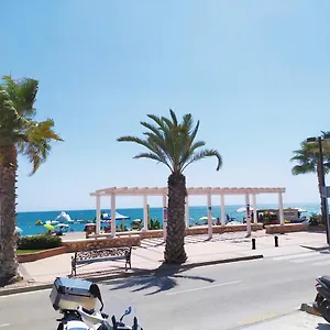 https://apartamento-carvajal-beach.1costadelsol.com